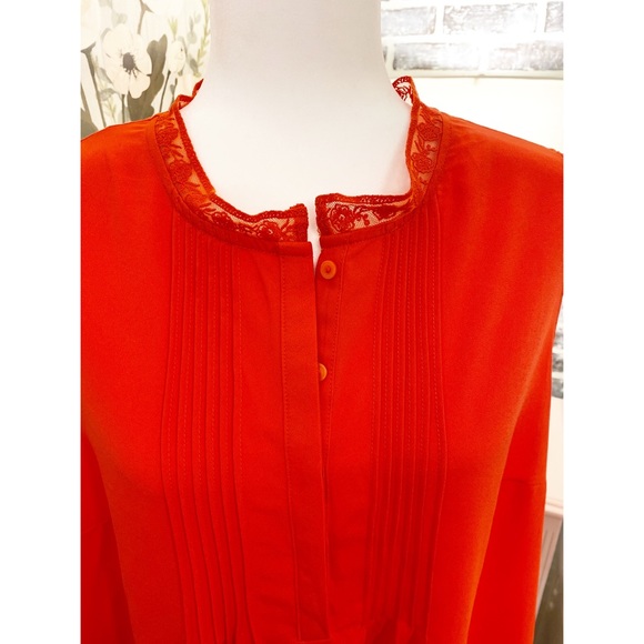 A new day sleeveless top - Picture 2 of 6